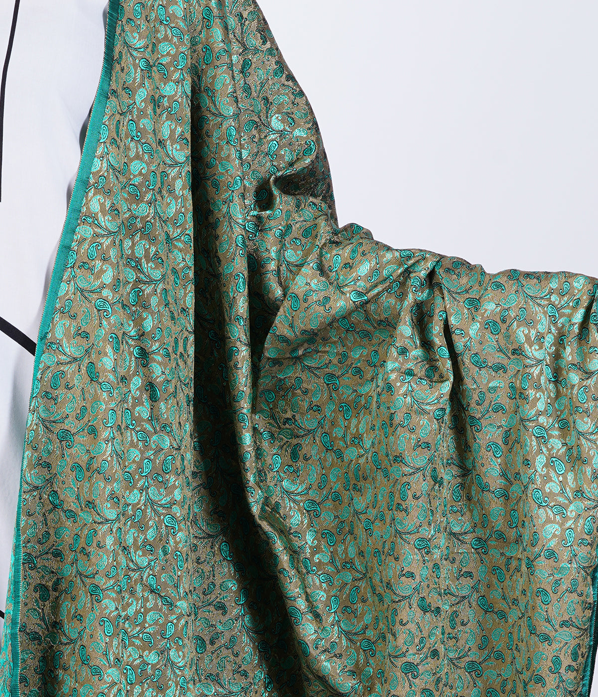 Women's Jacquard Floral Design Dupatta with Tassel Work - Green