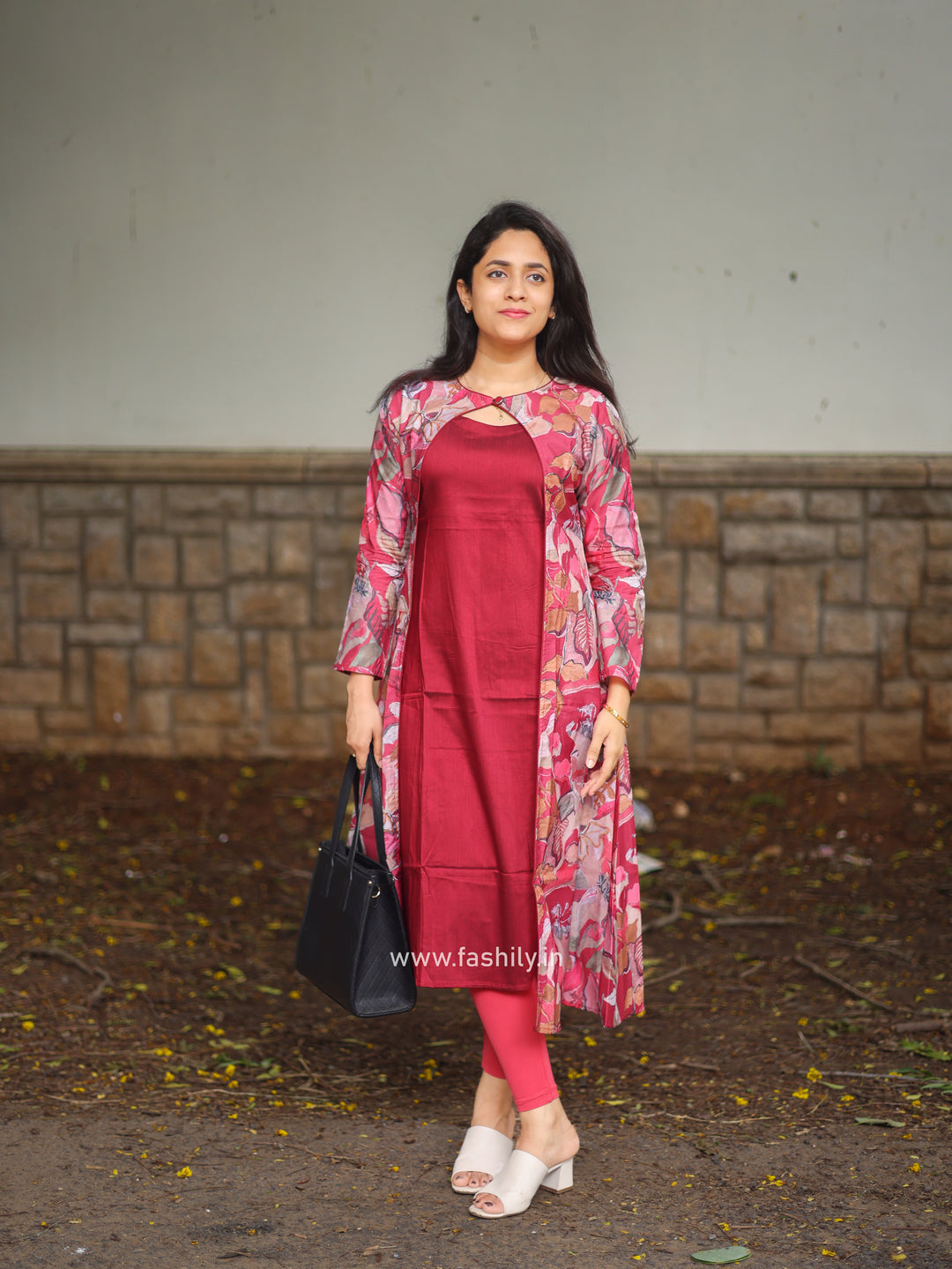 Fashily 2 Pieces Chic Blazer and Sleeveless Top for the trendy girls